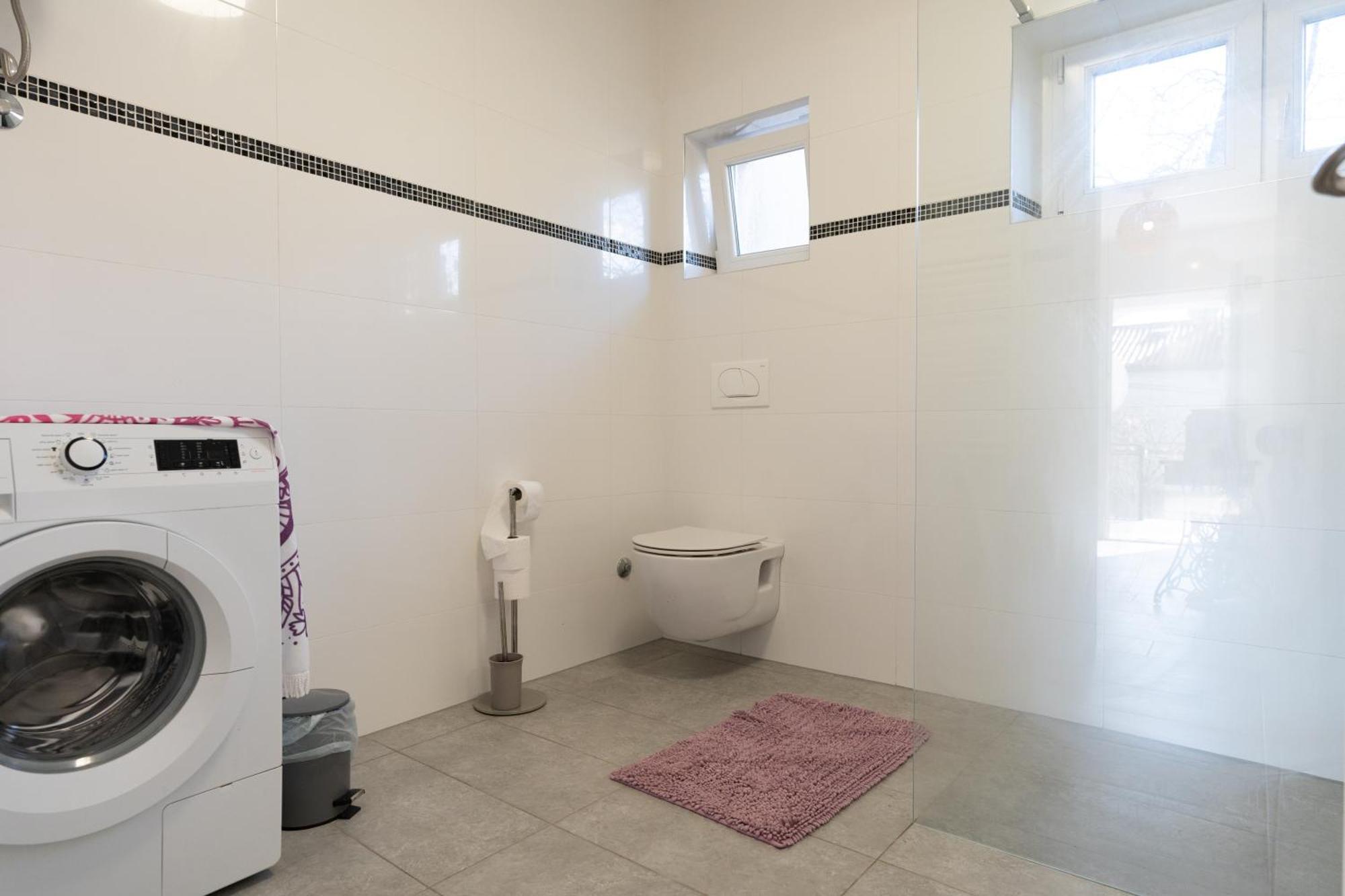 Two-Bedroom Apartment Rea In Rovinj Exterior photo