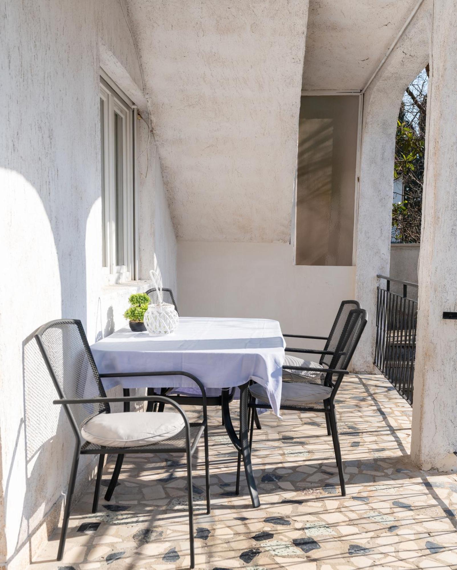 Two-Bedroom Apartment Rea In Rovinj Exterior photo